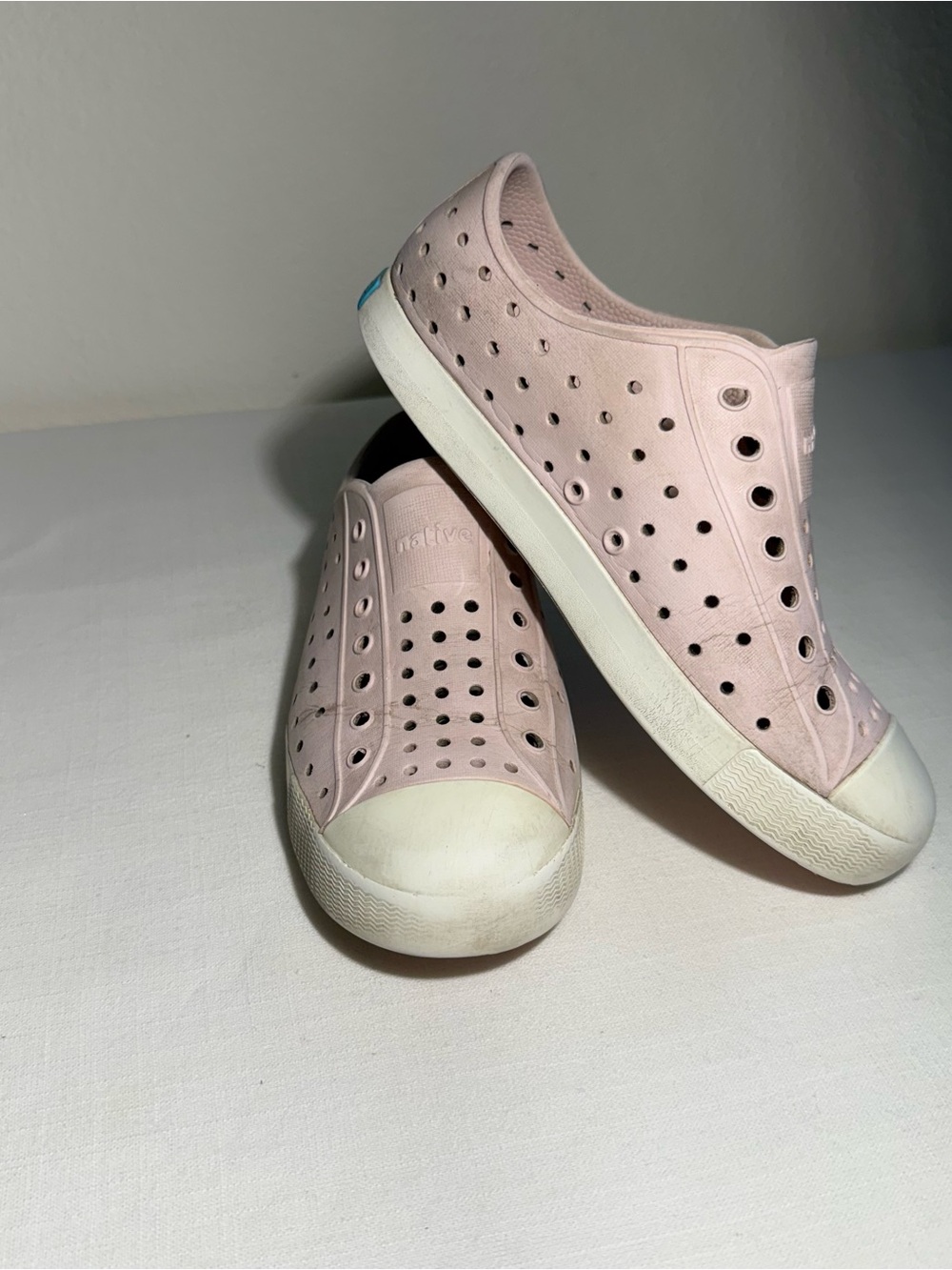 Native Slip-On Sneakers in Light Pink